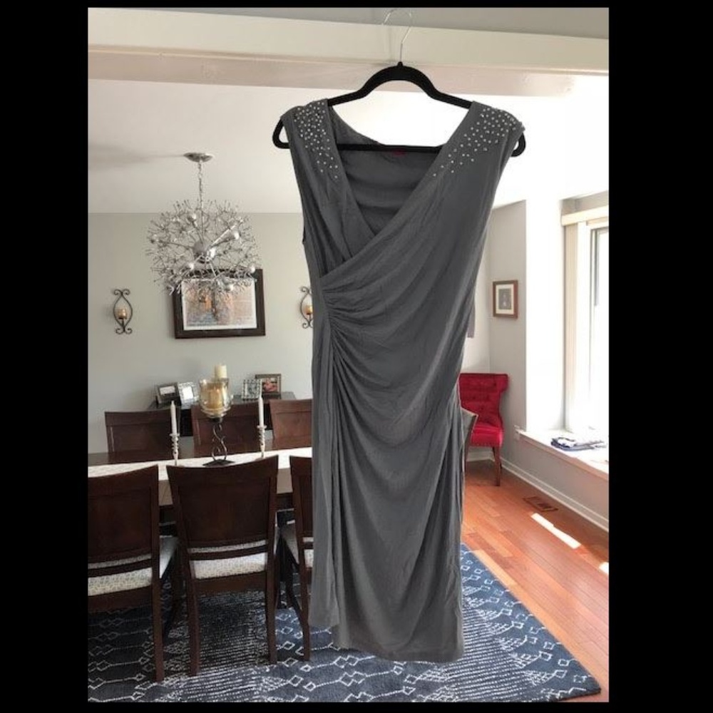 *BRAND NEW* Velvet by Graham and Spencer Dress - S